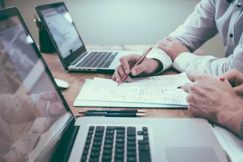 Optimisation SEO pour un site d’avocat : conseils pour un référencement naturel efficace